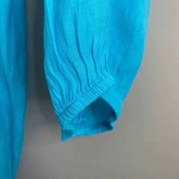 Wallis Women's‎ Aqua 3/4 Sleeve V-neck Blouse Size Small - Picture 4 of 11